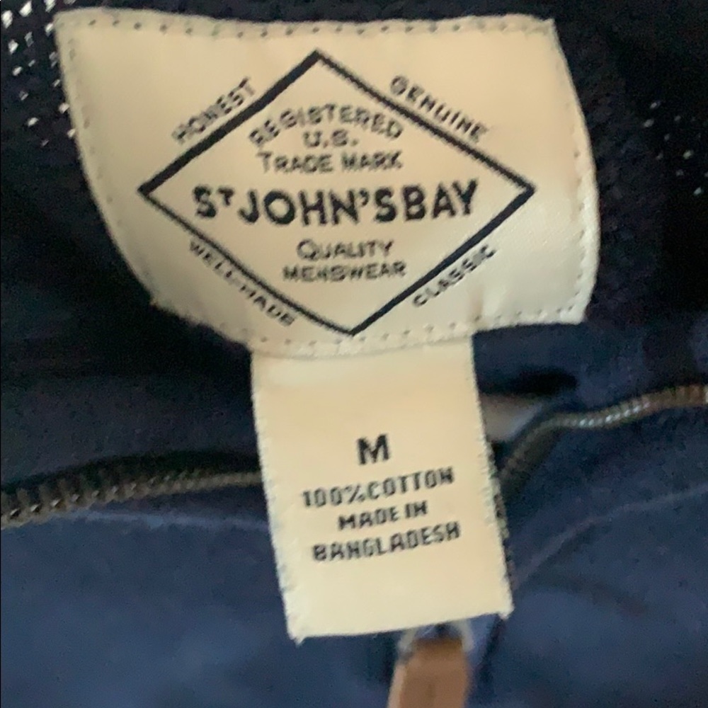 sweater - Picture 2 of 3